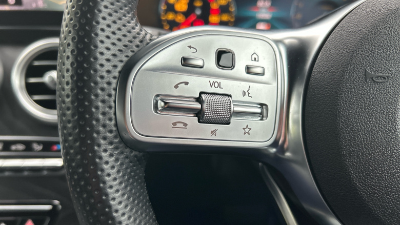 Mercedes-Benz GLC 300e 4Matic AMG Line Premium 5dr 9G-Tronic Estate